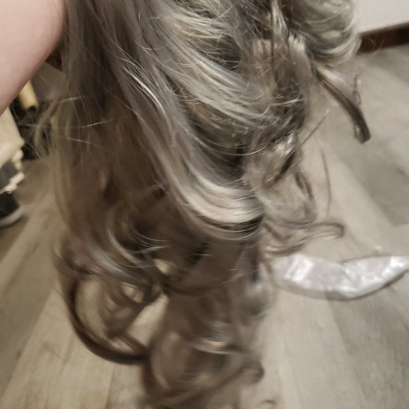 Elegant Gray Women's Hair Wig - Picture 1 of 16